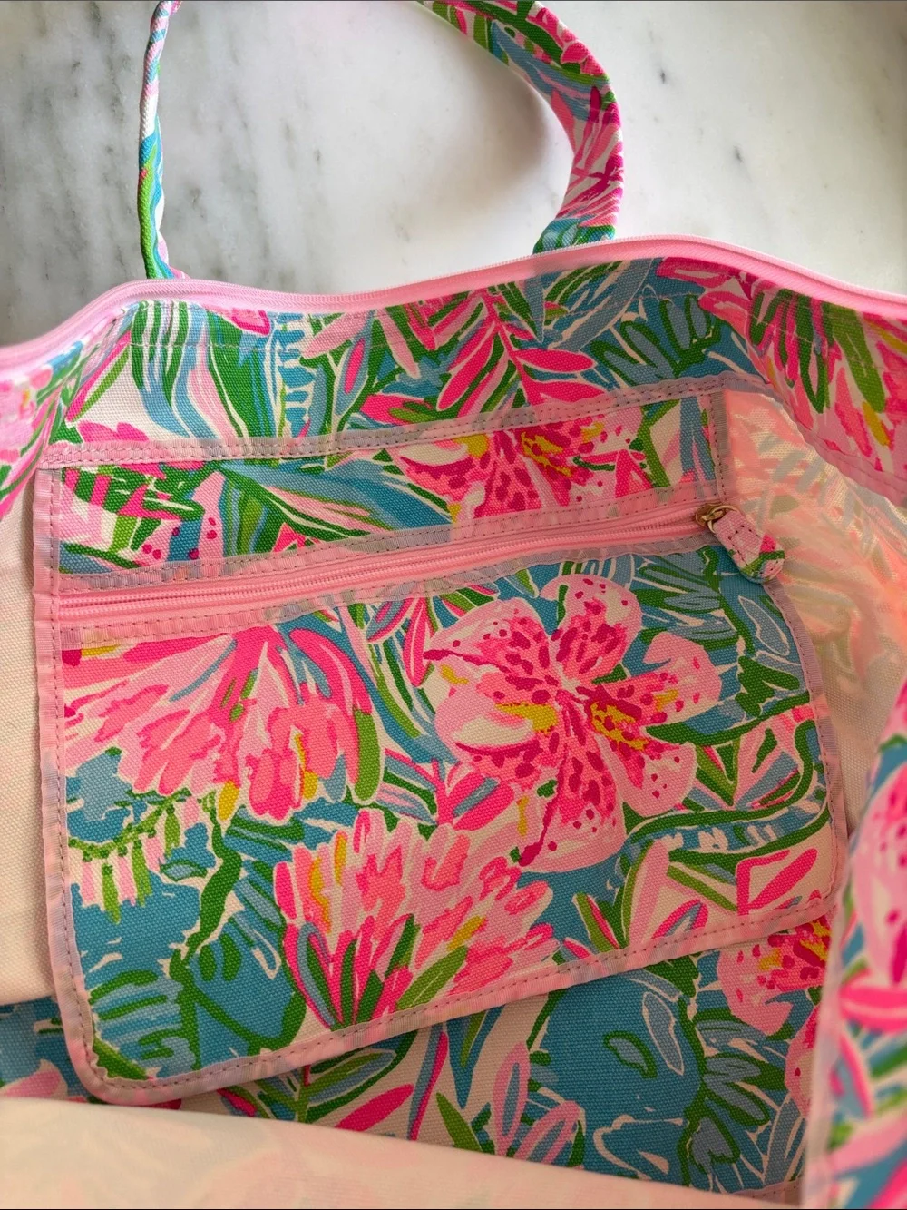 Lilly Pulitzer Palm Beach Zip Up Tote - Picture 2 of 6